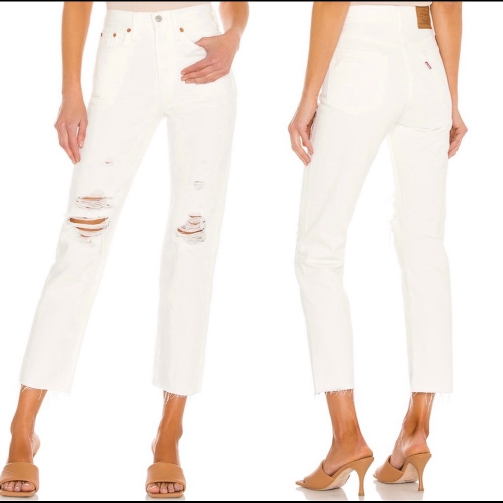 LEVI’S Wedgie Straight Distressed White Cloud Bank Jeans